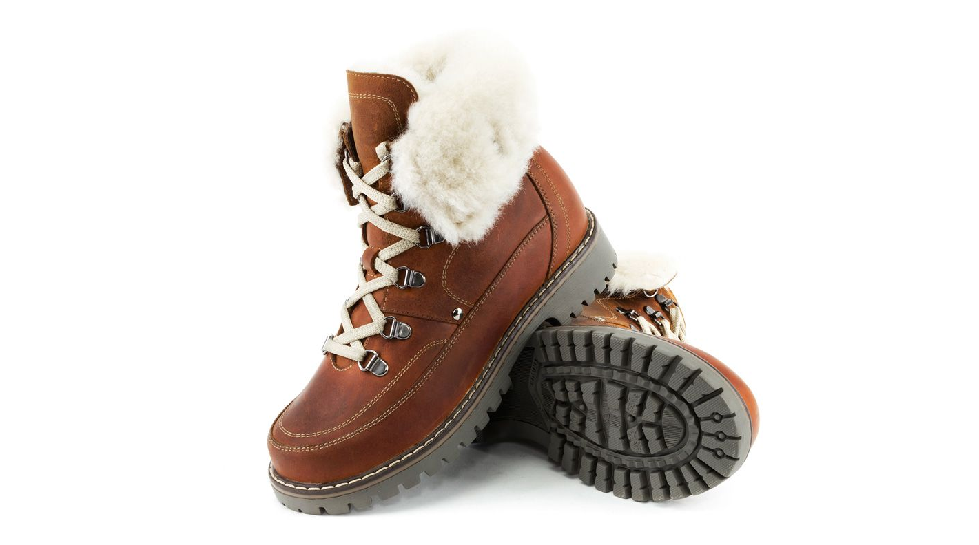 ᐉ Правила выбора материала для зимней обуви: замш или кожа, мех или  утеплитель